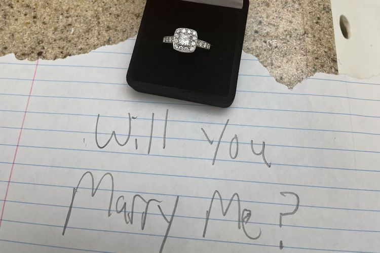 A woman has responded to the viral spread of her fiancé’s marriage proposal, which was written on a piece of paper.