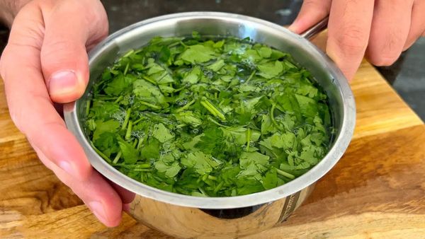 A Refreshing Parsley Tea Recipe in Just 5 Minutes