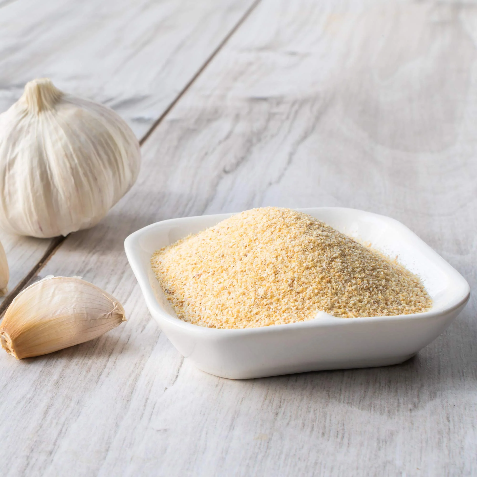 Homemade Garlic Powder: A Simple and Flavorful Kitchen Adventure