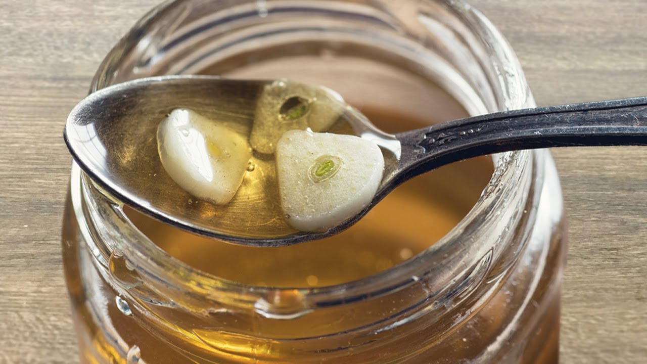 Discover the Wonders of Garlic and Honey: A Duo for Your Health