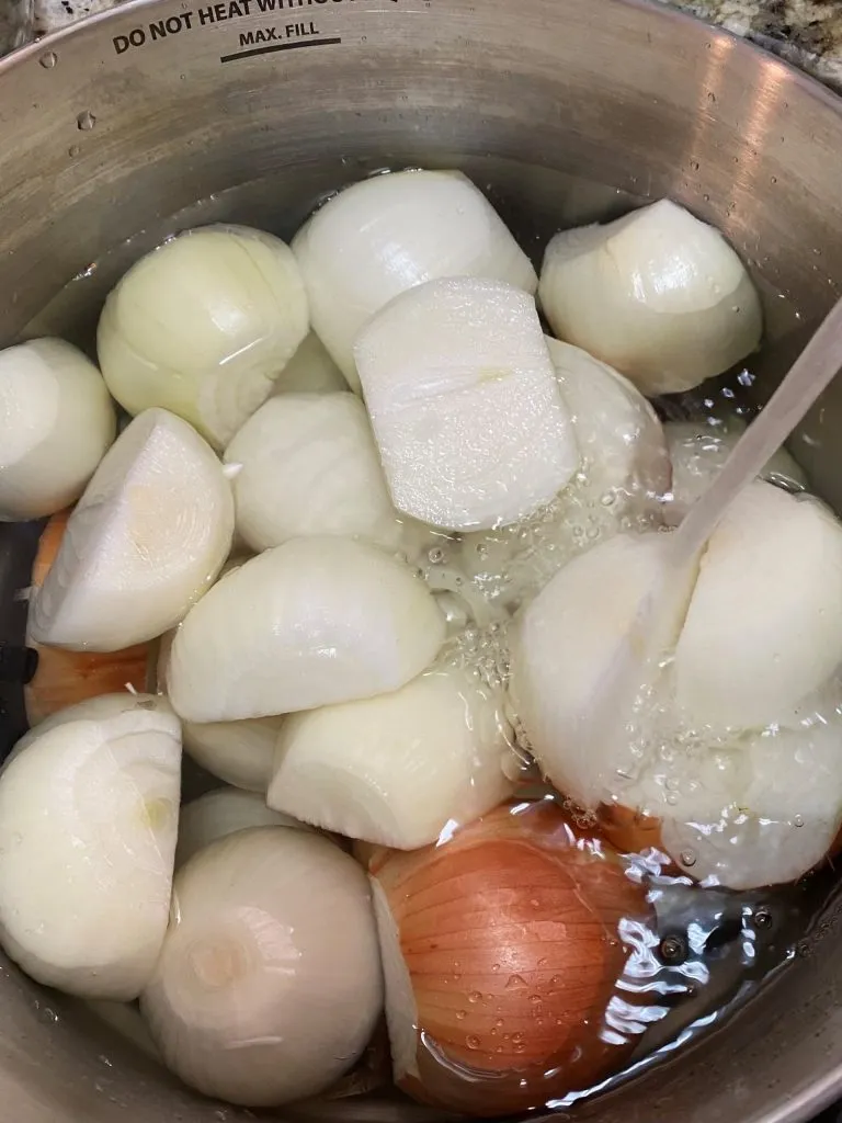 Discover the Magic of Boiling Onions at Home!