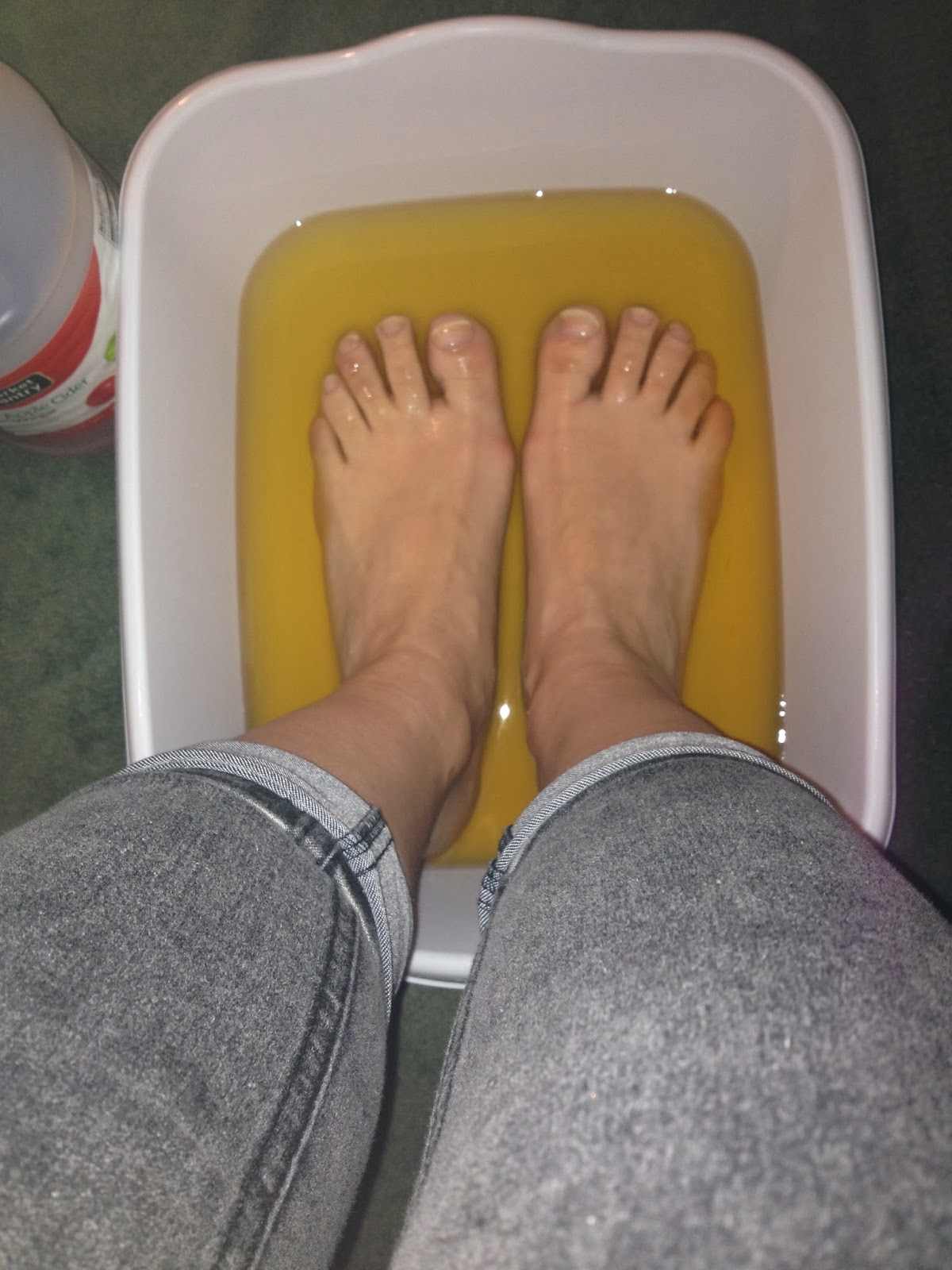 Vinegar Soak for Feet: A Surprising Spa Experience at Home