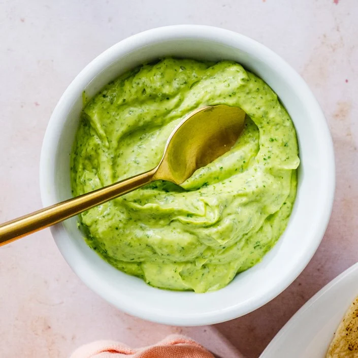 Indulge in Healthy Avocado-Mayonnaise: A Tasty, Vegetarian, and Diet-Friendly Alternative