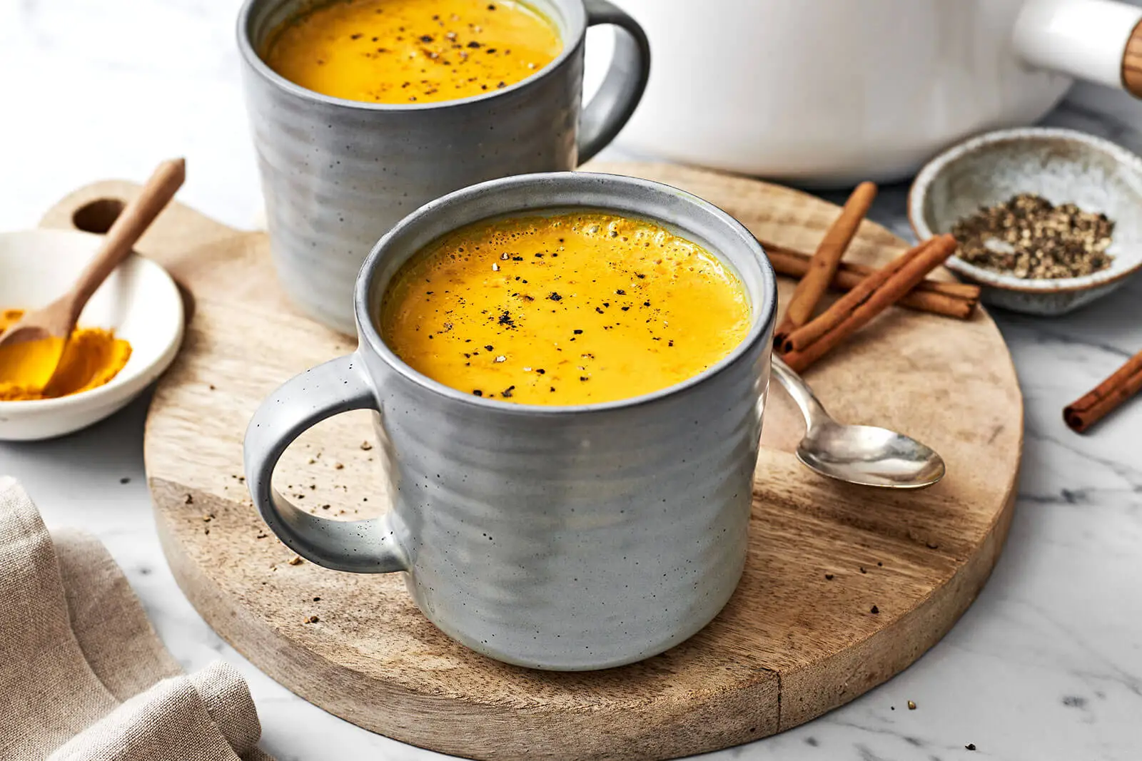 Golden Beginnings: Turmeric Milk to Brighten Your Mornings