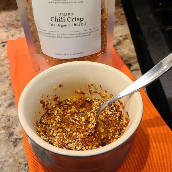 Soothe Knee Pain Naturally with Olive Oil and Chili Peppers