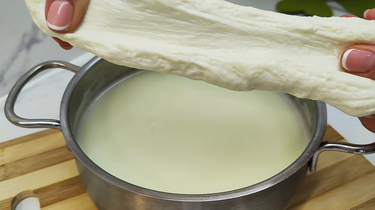 Homemade Mozzarella: A Simple Delight with Just Two Ingredients