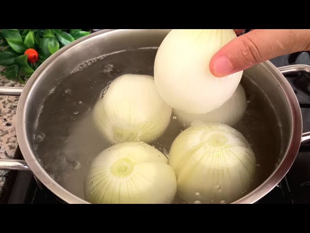 Enjoy the Health Benefits of Boiled Onion Water