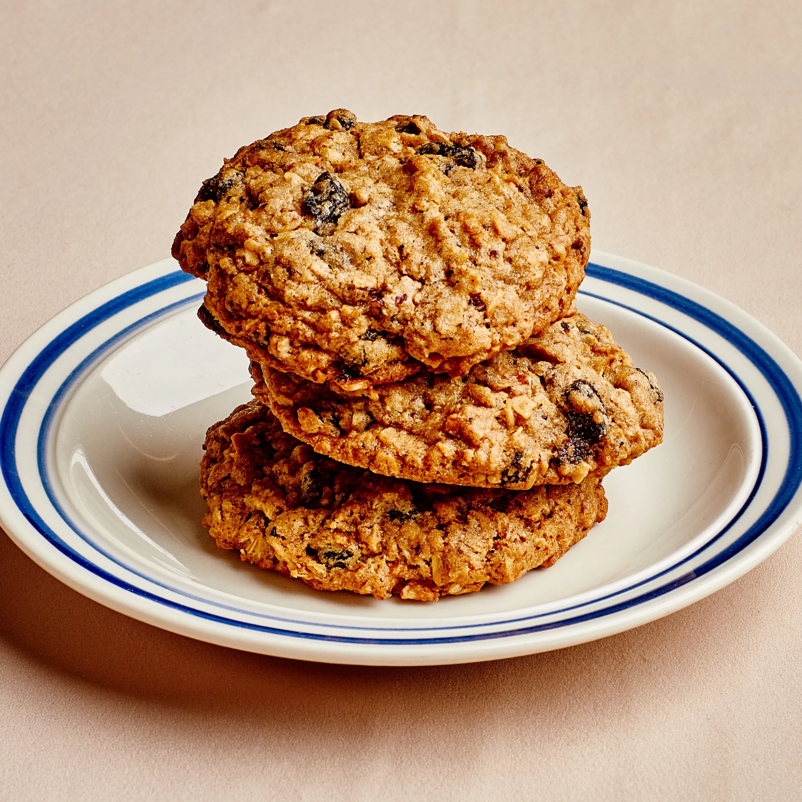 Discovering the Ultimate Oatmeal Cookie Recipe: A Treat for All Seasons