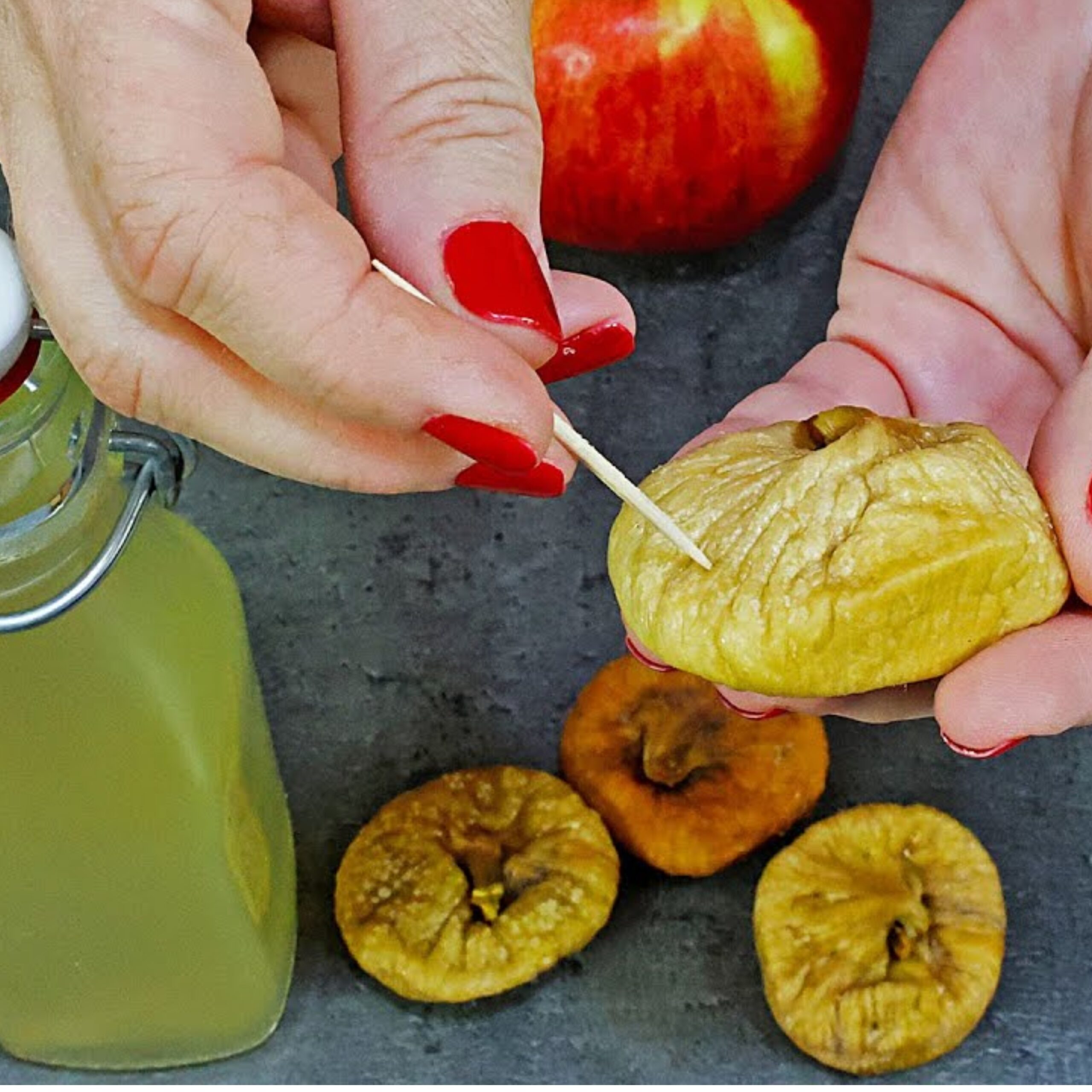 A Heartfelt Solution: Apple Cider Vinegar and Dried Figs for Your Heart Health