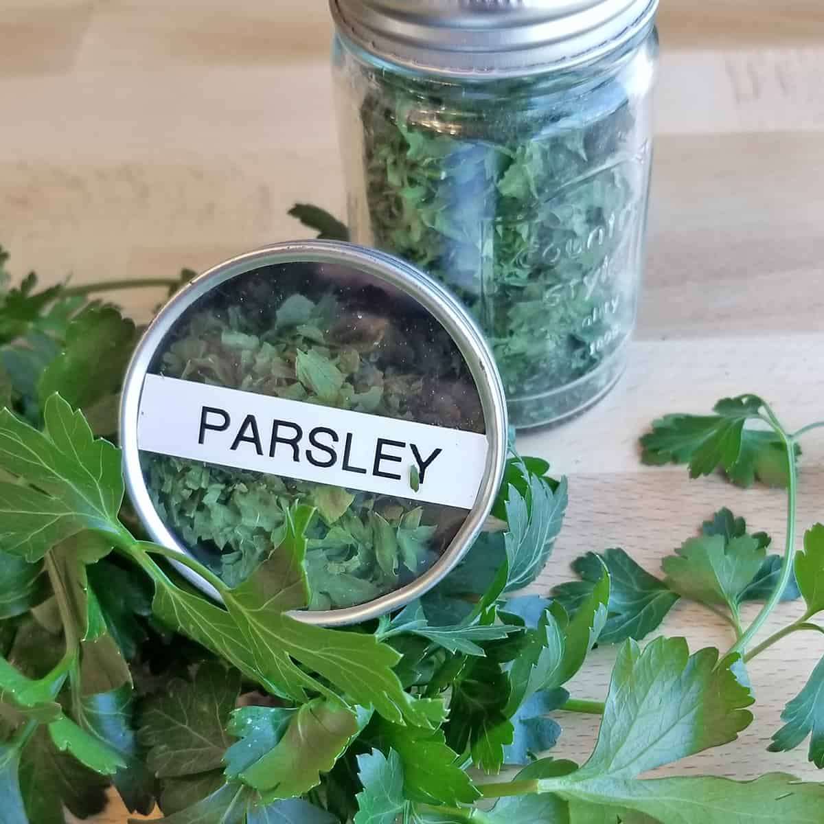 The Wonders of Parsley Leaves: Nature’s Own Remedy