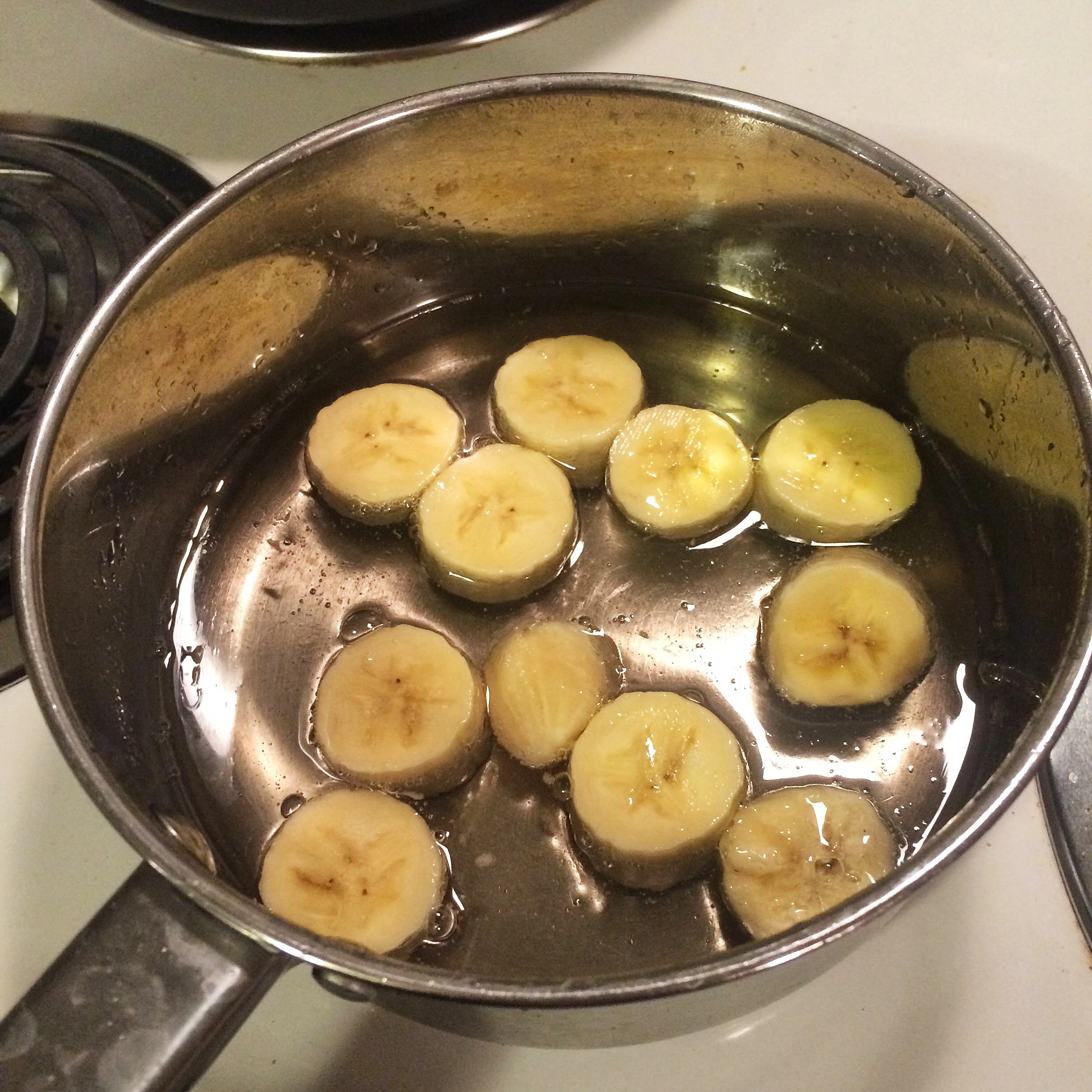 Soothing Relief: Banana and Honey Syrup for Cough and Bronchitis