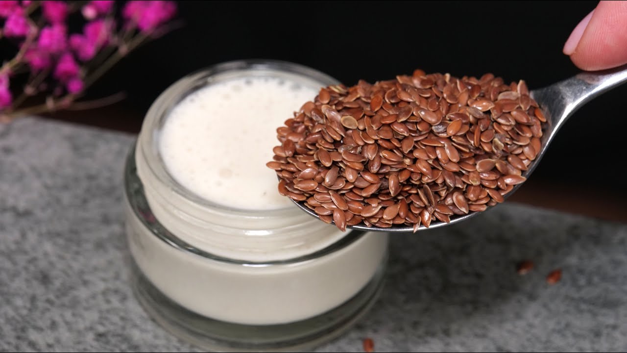 Unlock the Secret to Youthful Skin with Flaxseed: The Natural Collagen Booster