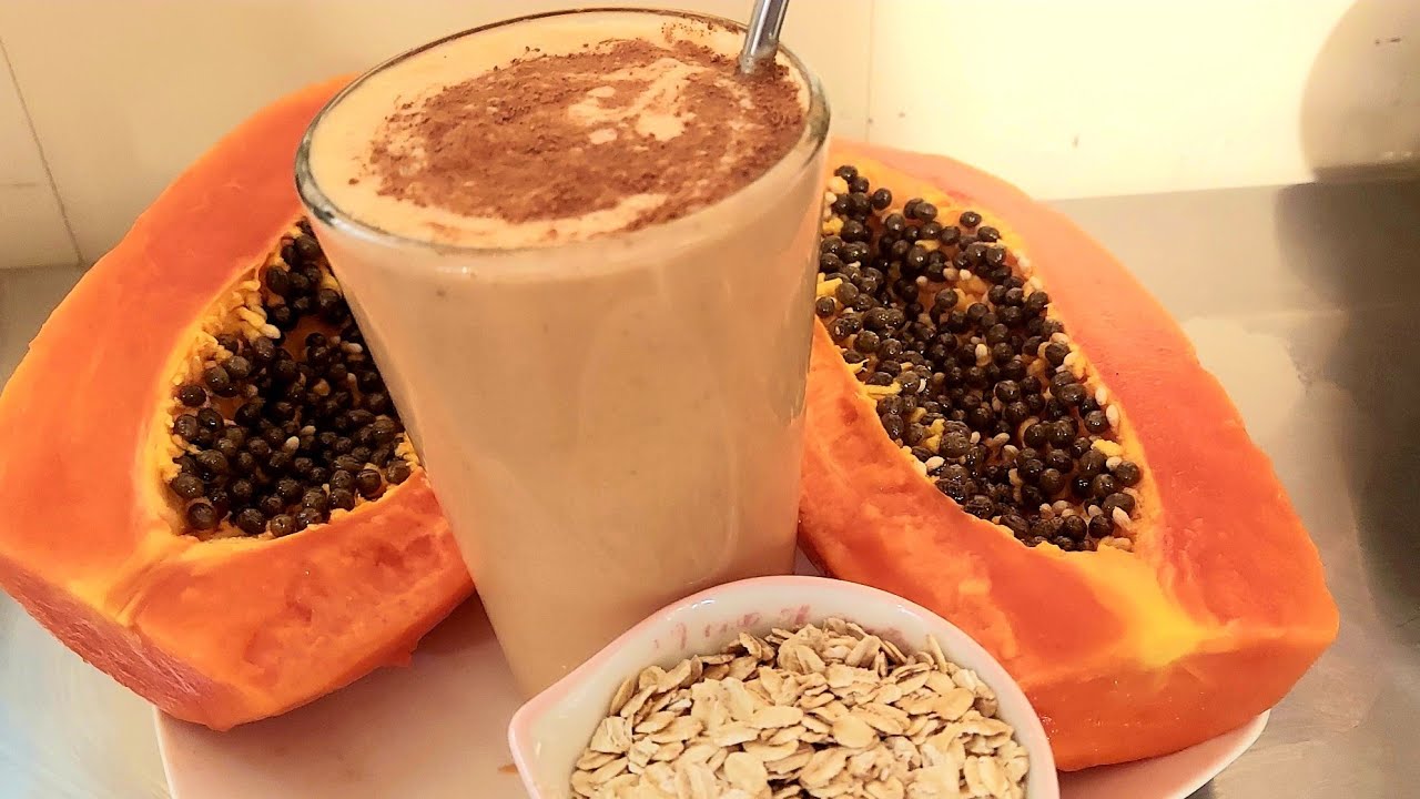 Refresh Your Mornings with a Papaya and Oat Smoothie