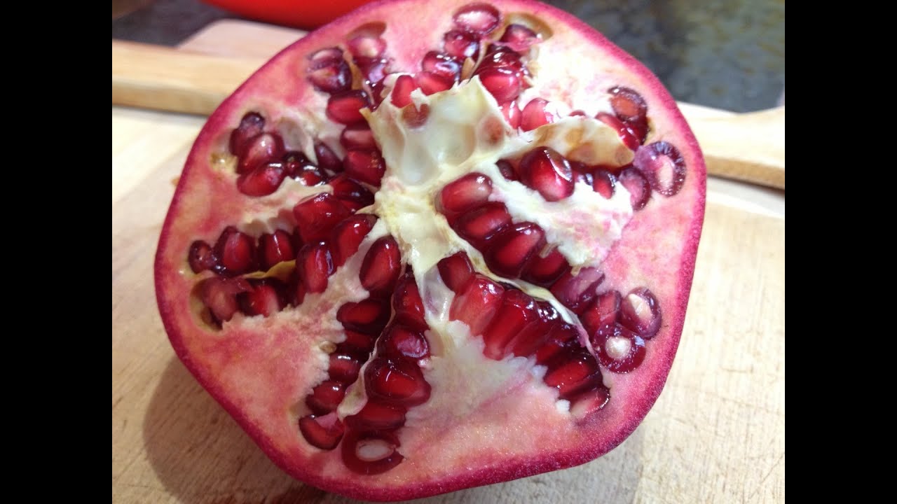 Mastering the Art of Deseeding a Pomegranate: Quick and Easy Tips